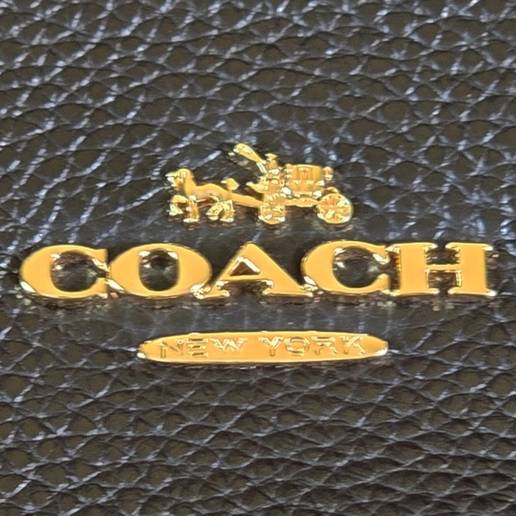 Coach Leather Women's Cross-Body/Handbag - Picture 3 of 17